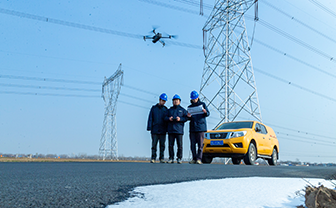 河南滑县：无人机破寒巡检